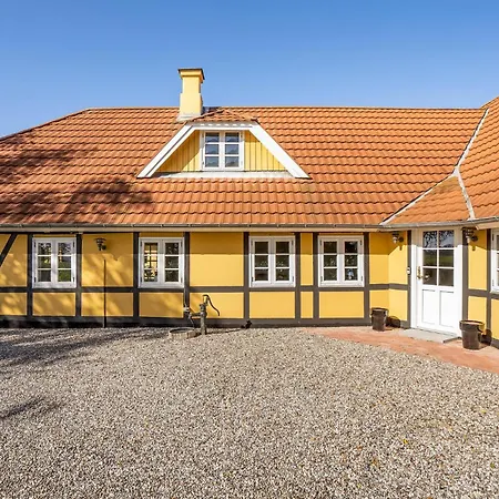 Casa vacanze 6 Bedroom Cozy In