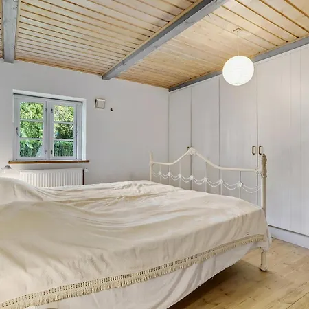 6 Bedroom Cozy In Casa vacanze Dannemare