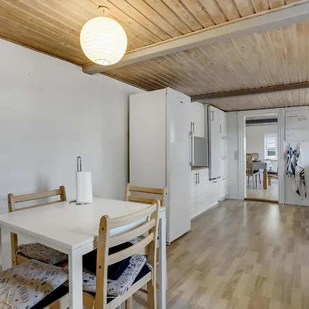 6 Bedroom Cozy In *