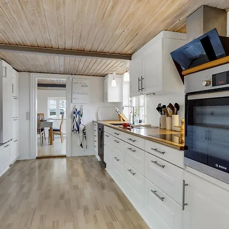 6 Bedroom Cozy In Dannemare